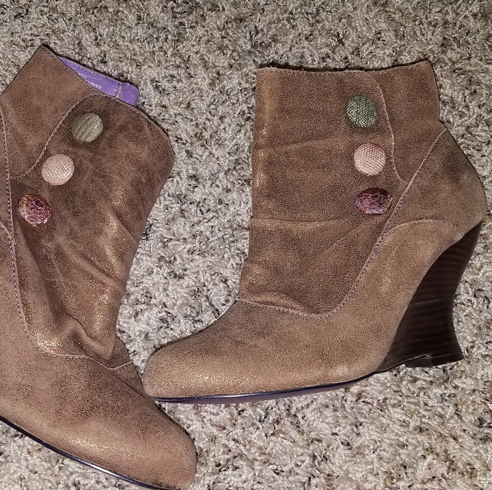 Size 8 boots